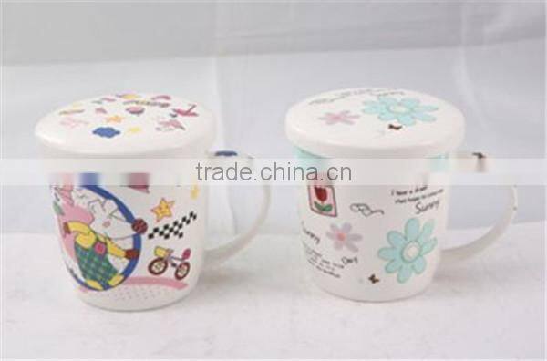 Multi cartoon design wholesale fine bone china tea cup with cover