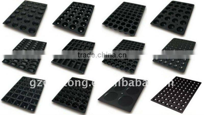 Non-stick carbon steel cake mould