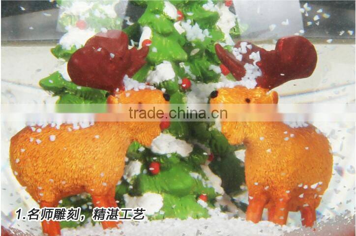 Hot selling Creative Home decoration snow globe Christmas snow globe