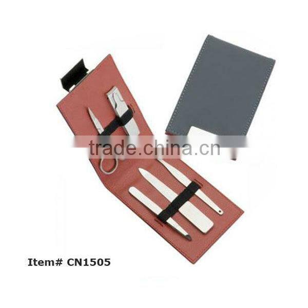 Red PVC pouch 5 pcs manicure set