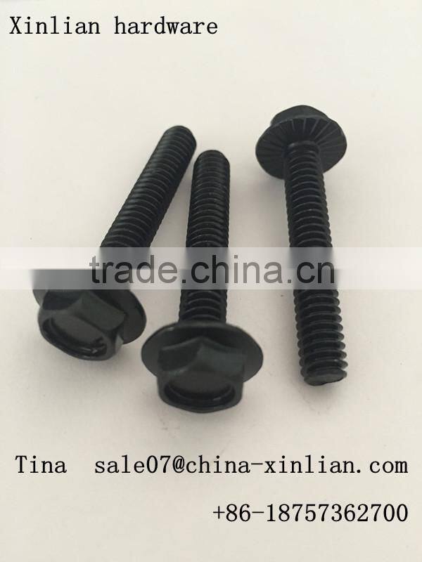 Knurled flange hex bolt