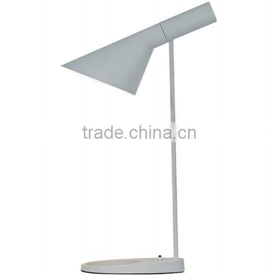 High quality modern table lamp