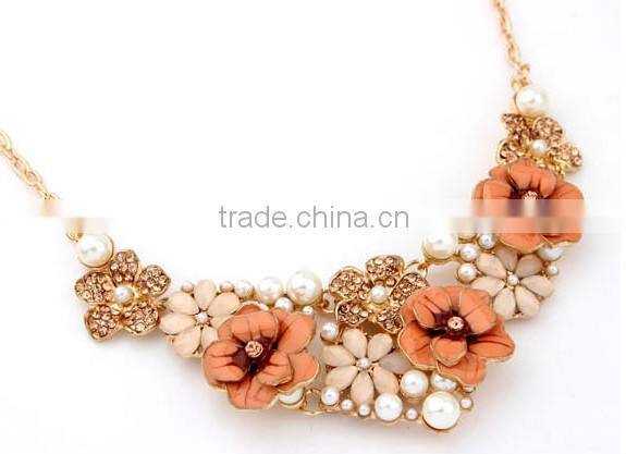 New Russia Style Flower Choker Collar Vintage Pendant Statement Necklace Women Necklaces & Pendants Fashion Necklaces for Women