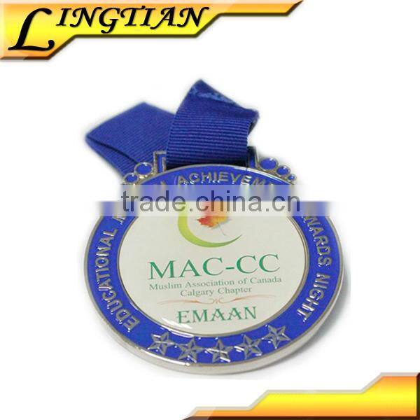 2015 free sample custom design antique copper plated brass medal