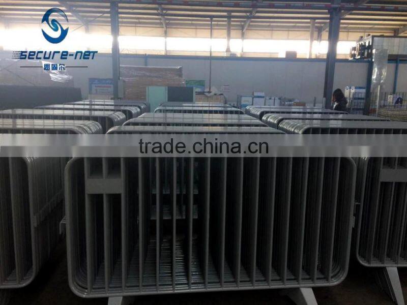 anti-corrosion road safety barricade metal safety concert barrier factory