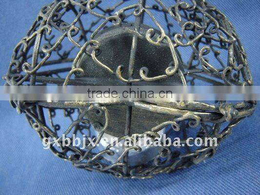 Gold wire peach shaped decorative candlestick craft