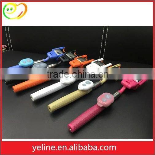 Selfie stick with bluetooth shutter remote button,cheap phone selfie holder
