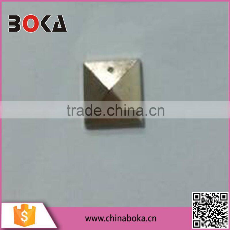 2015 wholesale new stylish garment accessories acrylic button for clothes on yiwu factory direct sale