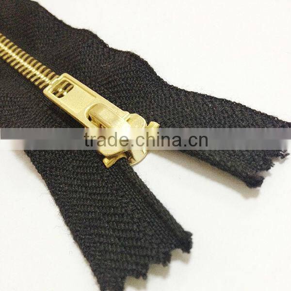 Rhinestone zipper, Metal zipper, Nylon zipper, Plastic rings & sliders manufacturer
