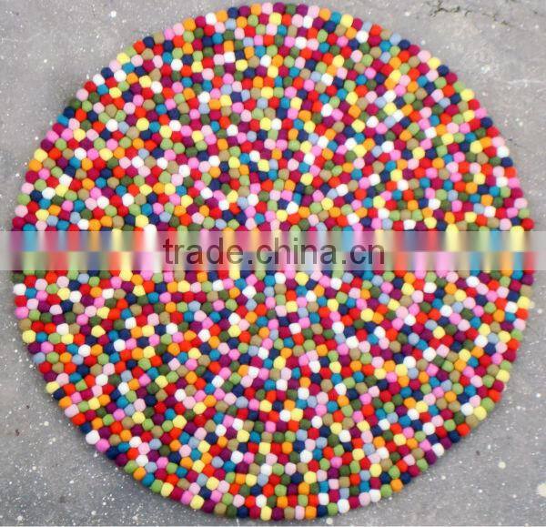 Handknotted woollen carpet