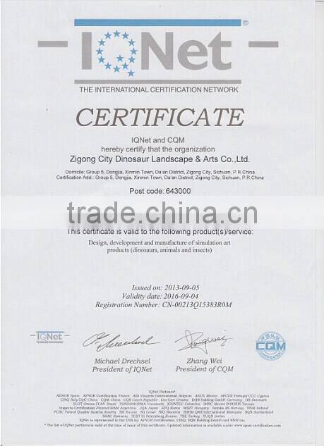 Life Size Dinosaur Head Moving with Track