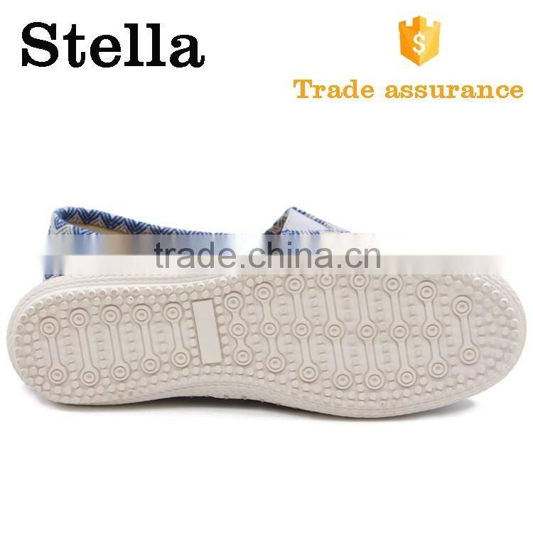 raised grain thick rubber men moccasin