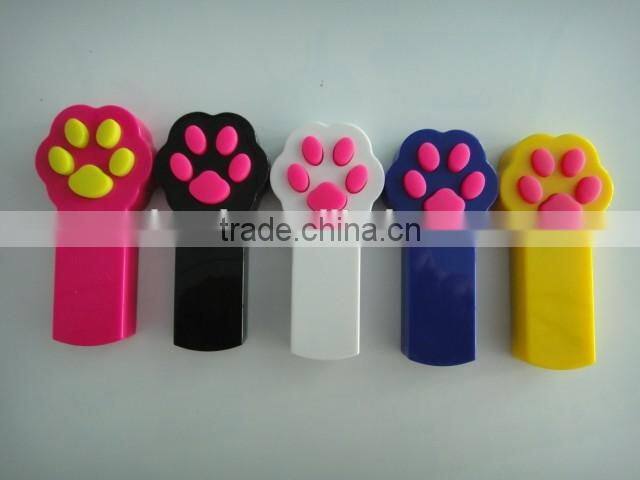 Cat Catch The Interactive LED Light Pointer Exercise Chaser Toy Pet Scratching Training