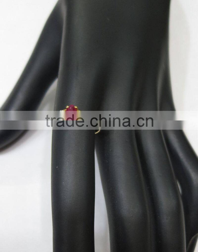 0.05cts 2pc Diamond 1pc Ruby Gold Ring 1.200g in 14 Karat Yellow Gold