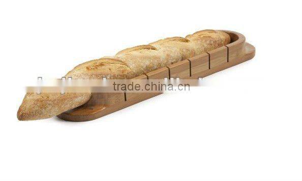 Bamboo baguette cutting board