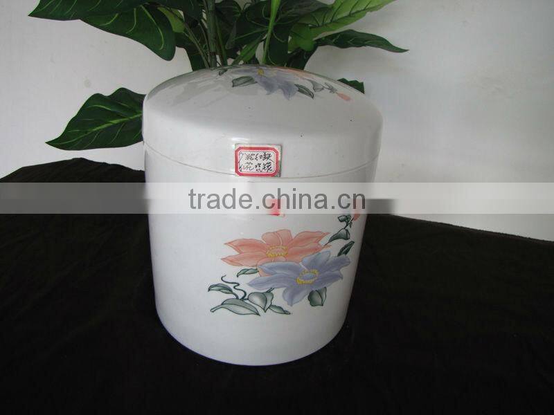 Ceramic mortuary urn