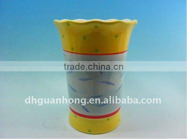 stylish beautiful small ceramic flower vase