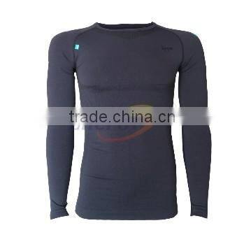 Outdoor Thermal Underwear Clothes with Wind-stop Fabric