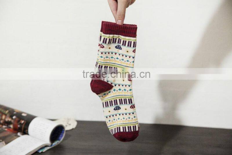 2016 new arrival jacquard women's fashion socks colorful cotton socks