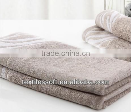Antibacterial Leopard grain jacquard bamboo fiber towel bath towel