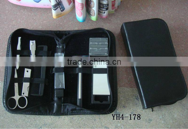 shaving kit and manicure set for hotel