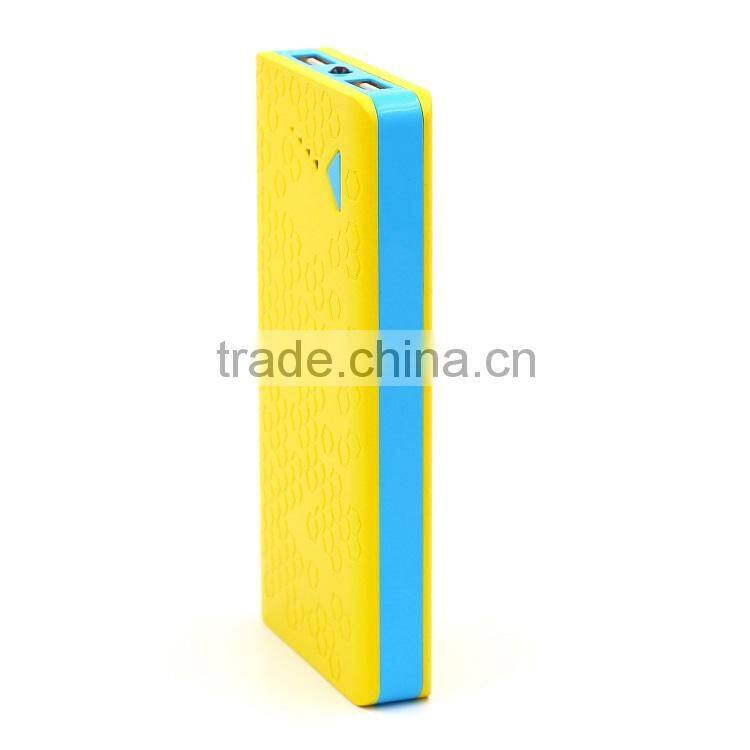 Ultra thin 8000mAh universal external portable power bank with LED charging display