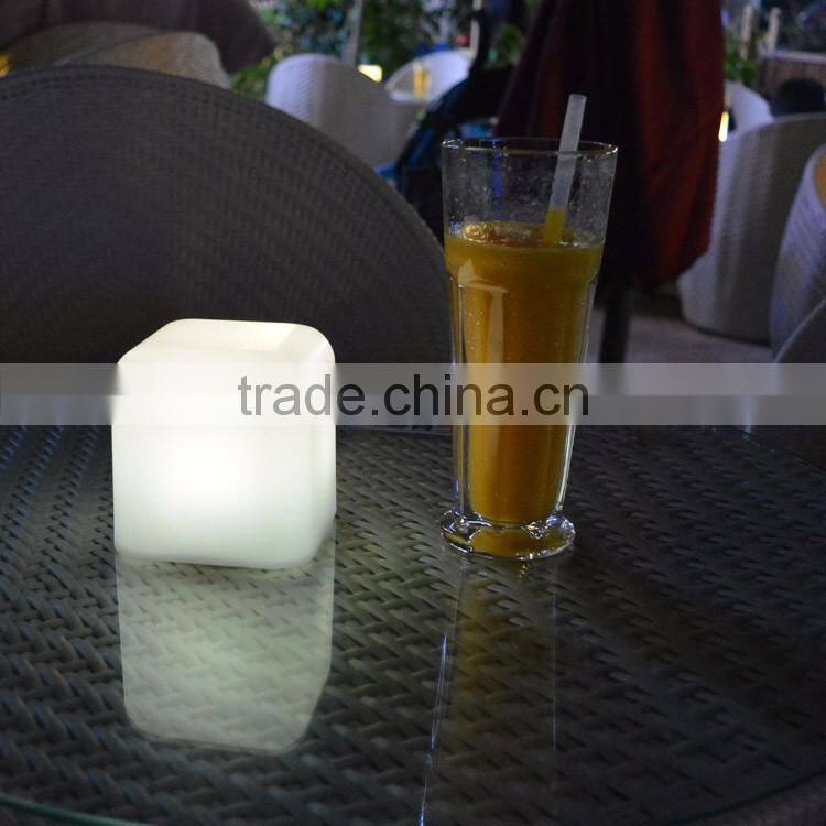16 color changing PC LED cube square table lamp portable lighting for restaurant,home or bar decoration