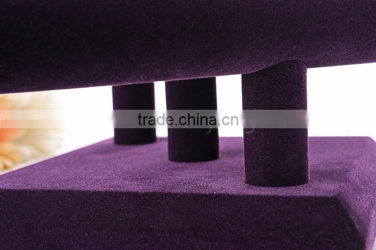 2016 three tiers purple velet woman stand for bracelet