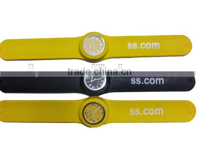Montres fashion silicone watch slap wristwatch