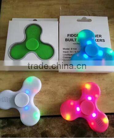 2017 hot sale led hand fidget spinner with speaker