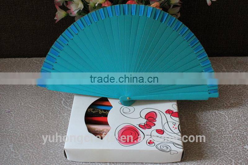 Popular hand-painted Spanish wooden hand fan