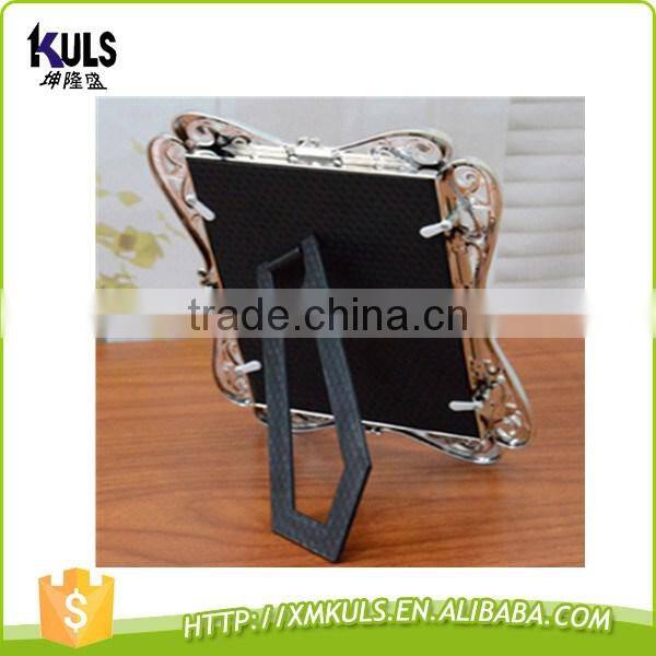 Decorative ornate Europe style standing plastic desk photo frame