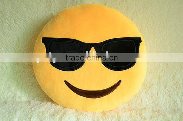 cheap cute custom whatsapp emoji pillow/cushion