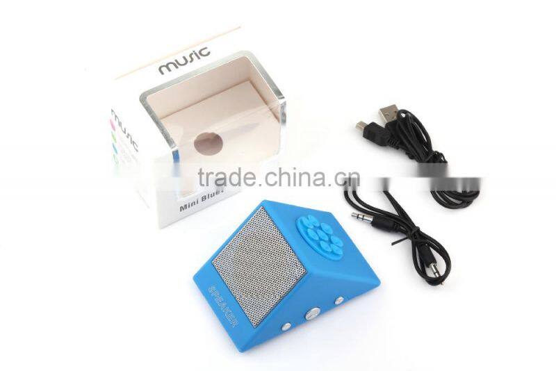 2015 NEW USB Portable mobile Bluetooth Mini Speakers with FM radio