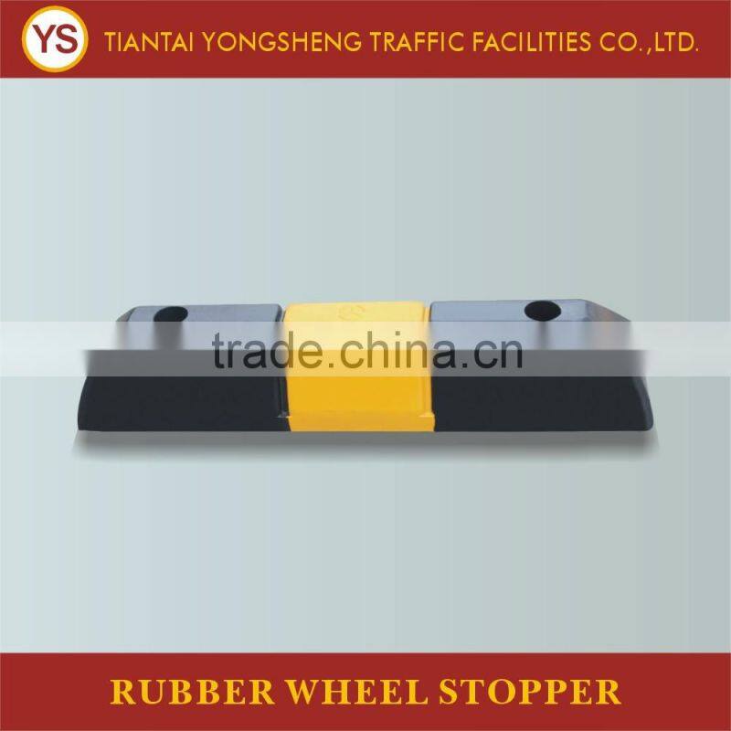 Customised Rubber Car Truck Parking Wheel Stoppers with Warning Words