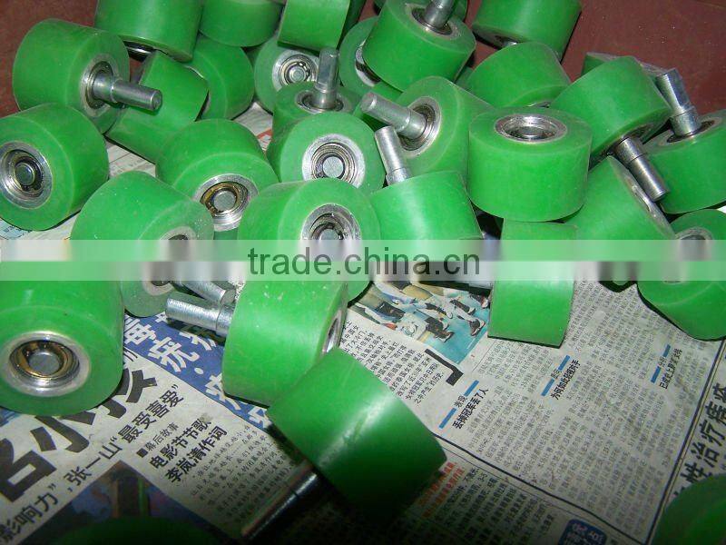 Hot glue profile wrapping machine