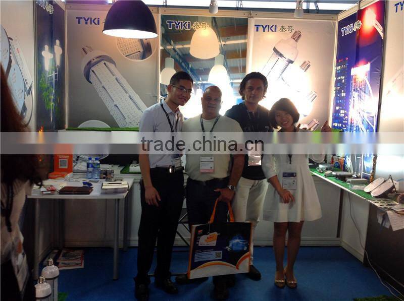 150w metal halide led replacement CE, RoHS, UL Certificated E26/E27/E39/E40 led corn light with 5 years warranty