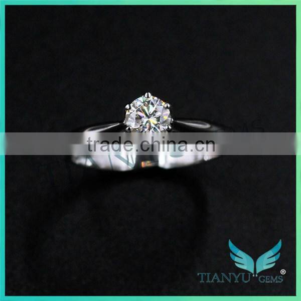 Wholesale New Style 14 K White gold Engagement Ring 4.5mm Round Cut Moissanite Diamond Wedding Ring