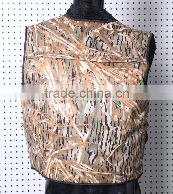 2016 Latest design workable price fashion casual camouflage fishing vest