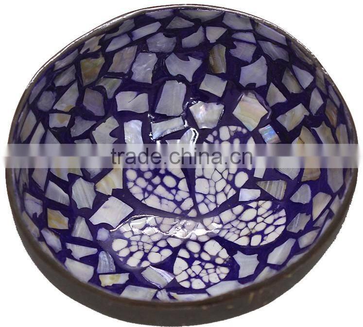 Eco friendly lacquer coconut shell bowl
