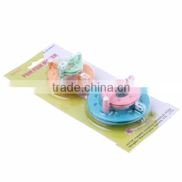 High Quality Knitting Tool Round Mixed Plastic Pom Pom Maker
