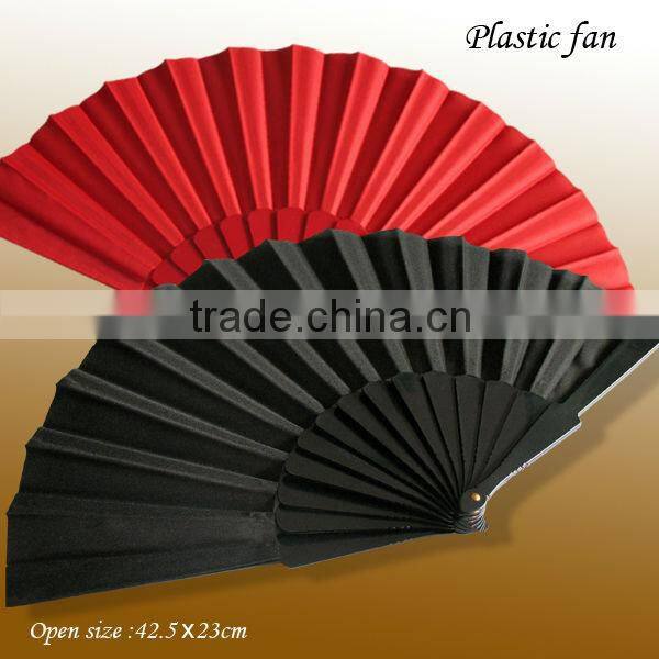 Plastic fabric fan