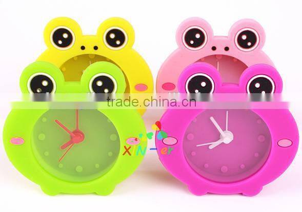 High Quality Silicone Watch Quartz Stainless Steel Back