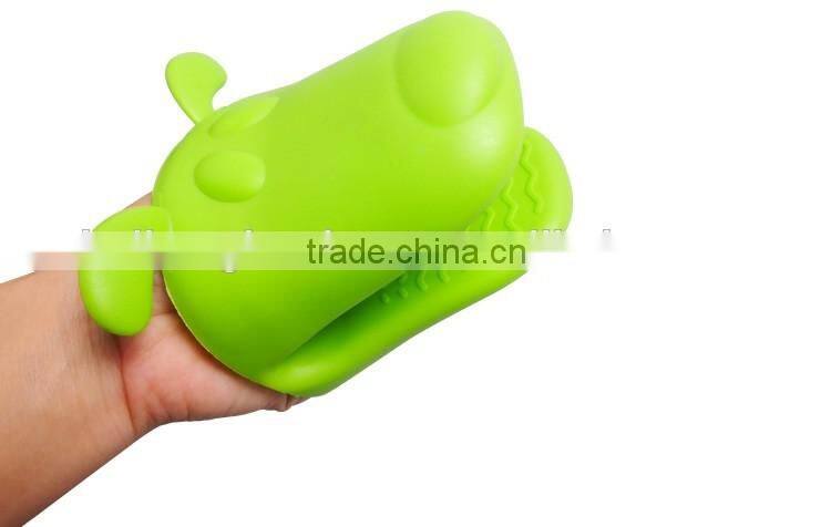 A06-2 durable and ovenproof silicone grabber