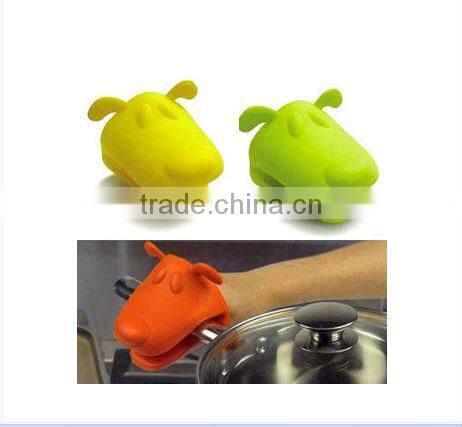 Non-stick colorful silicone oven mitt