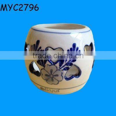 Decorative die-cut candle warmer pots