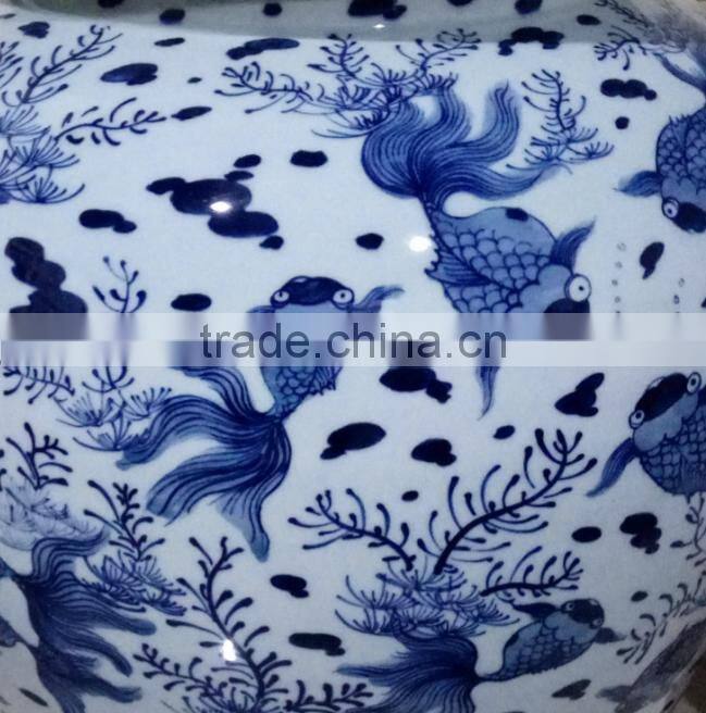 Jingdezhen made handpaint gold fish chinese ginger jar