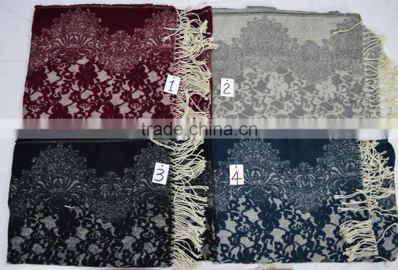 Vogue hot winter stylish jacquard acrylic paisley floral pashmina scarf for lady
