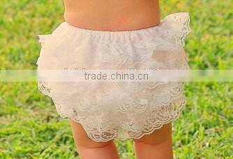 New arrivlal American Hot Girl Picture Baby Girls Bloomers Plain White 3 Layers Diaper Cover With Bow Wholesale