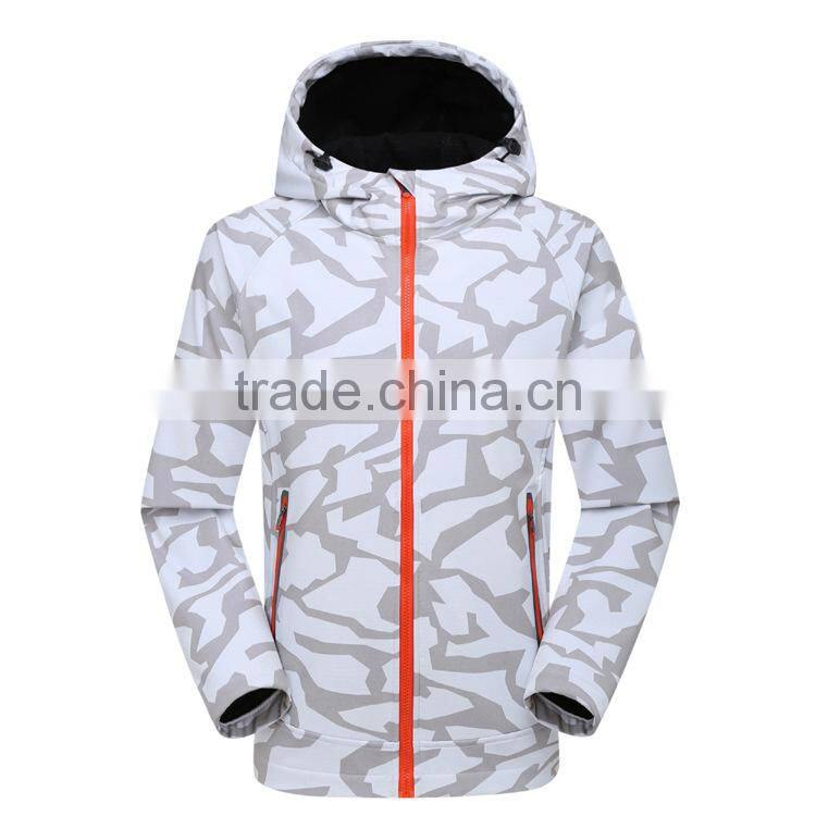 Hot Stylish White Newest Softshell Jackets with Pockets